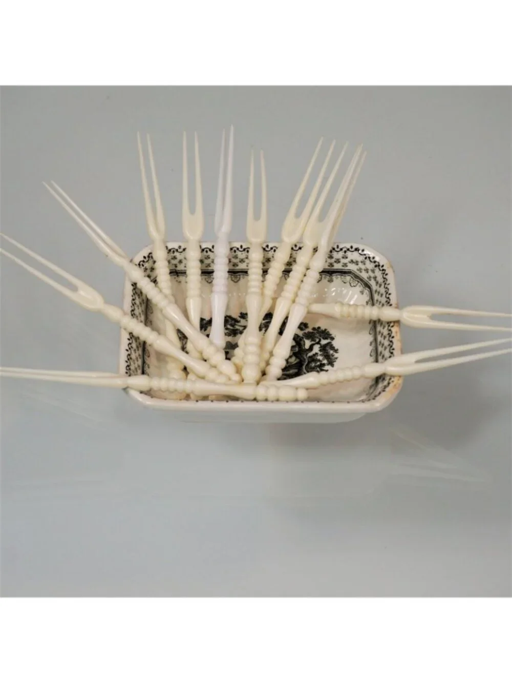 Cocktail Forks Party Picks Charcuterie Hors D’oeuvre Servers Vintage 60s Plastic